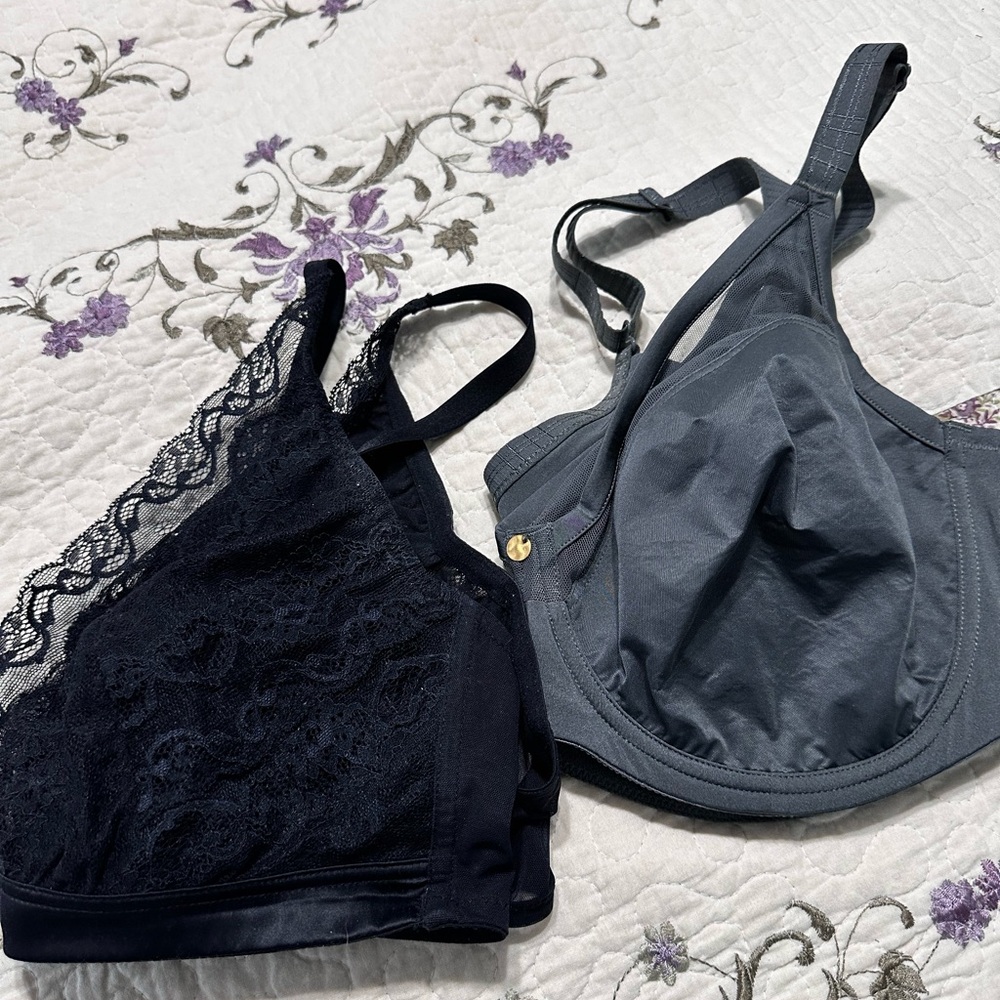 Two Understance bras sz 40D, one NWT the other IS new w/o tag